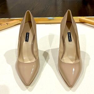 NWT Light Natural Nine West Tatiana Heels
